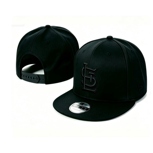 St. Louis Retro Cardinal Red Baseball Cap | Vintage Gateway Red Bird Game Day Hats